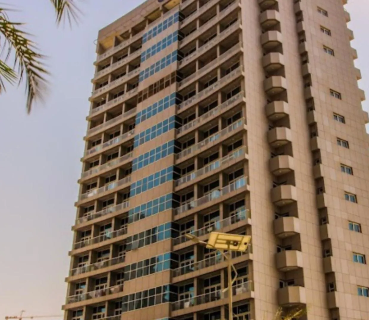 Apartamento Phineek Exquisite Luxury Studio Uniestate Sports City Dubai