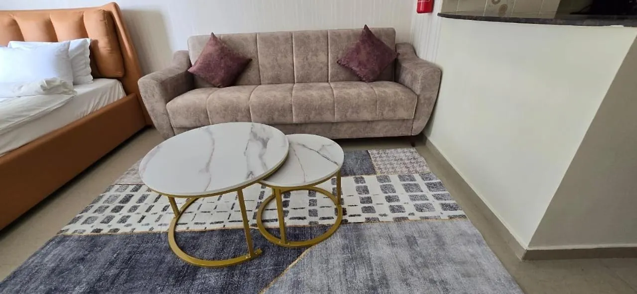 Phineek Exquisite Luxury Studio Uniestate Sports City Dubai Apartamento