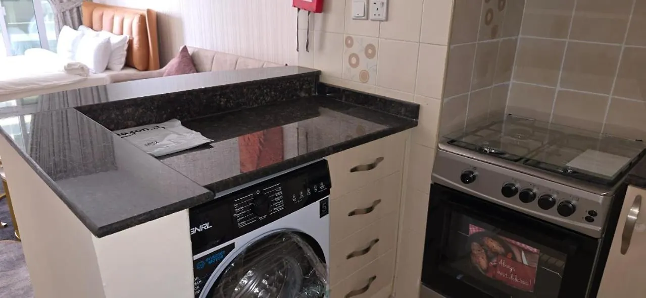 Apartamento Phineek Exquisite Luxury Studio Uniestate Sports City Dubai