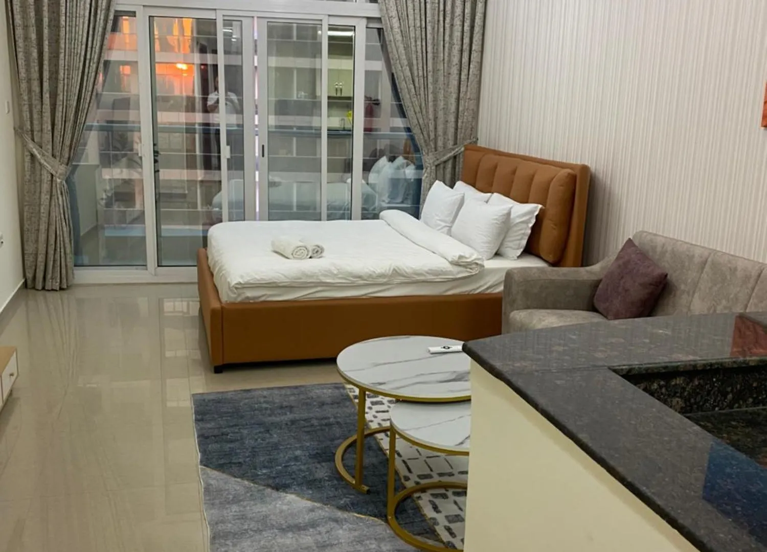 Apartamento Phineek Exquisite Luxury Studio Uniestate Sports City Dubai